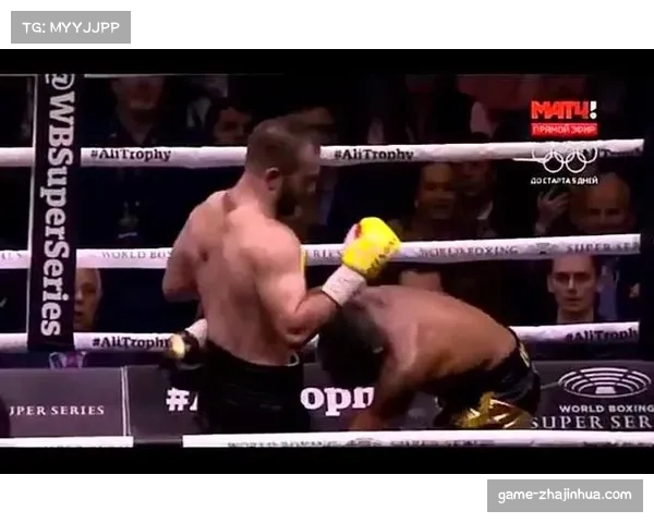 裁判李青生：军人运动员的纪律性让拳台少了很多无谓搂抱