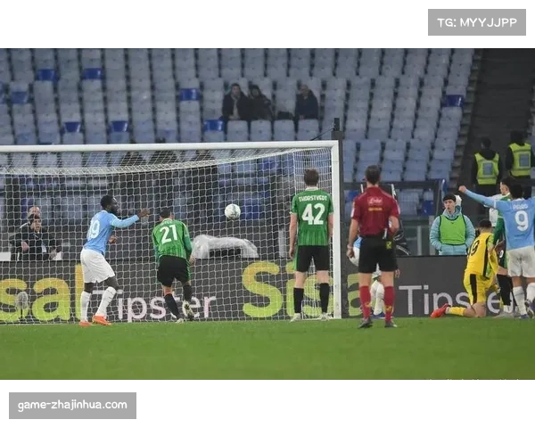 拉齐奥0-0闷平佛罗伦萨，两队门将获高分，争六形势胶着